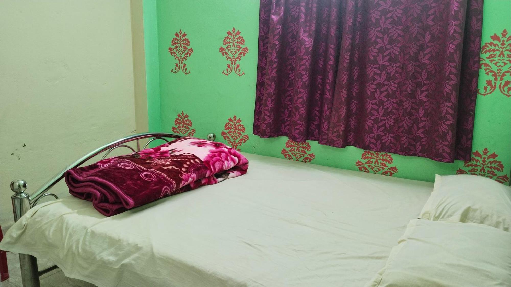 Madhuban Guest House & Restaurant Shantiniketan Bagian luar foto